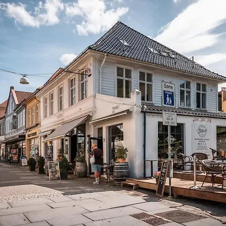 Dinbnb L 500m To Bryggen L Bathtub & New 2017 L Authentic Bergenshus Appartamento Bergen