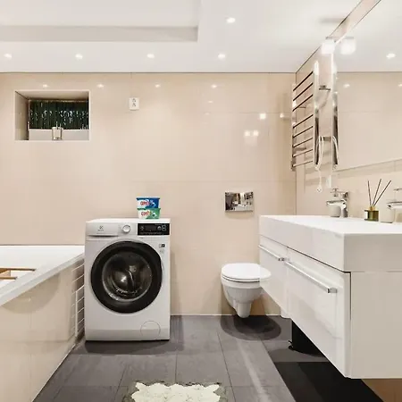 Dinbnb L 500m To Bryggen L Bathtub & New 2017 L Authentic Bergenshus Μπέργκεν