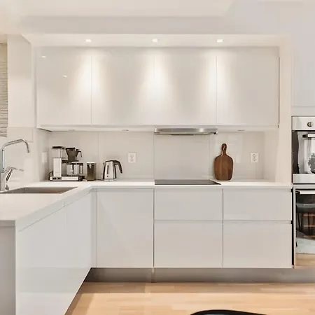 Dinbnb L 500m To Bryggen L Bathtub & New 2017 L Authentic Bergenshus Apartment *